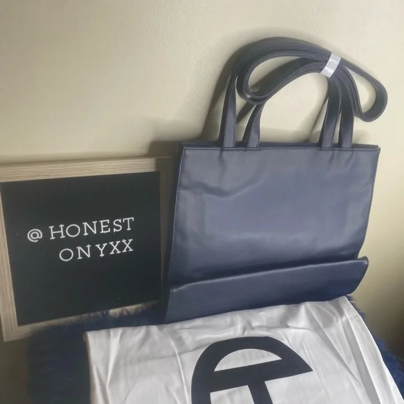 Medium navy telfar shopping bag - Picture 7 of 9
